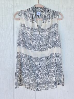 CAbi Scroll Work Sleeveless V-Neck Button Down Blouse Style #3091 Cream Small